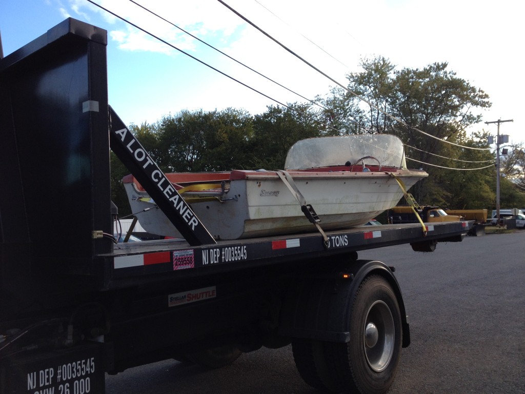 BOAT REMOVAL 12 FOOT FIBERGLASS (2) Ocean County Dumpsters and Junk
